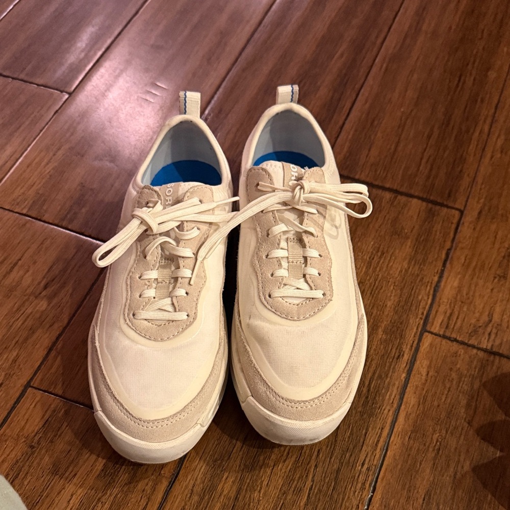 SOREL Women's ONA 503 Low Sneakers - Size 8
Color: Cream